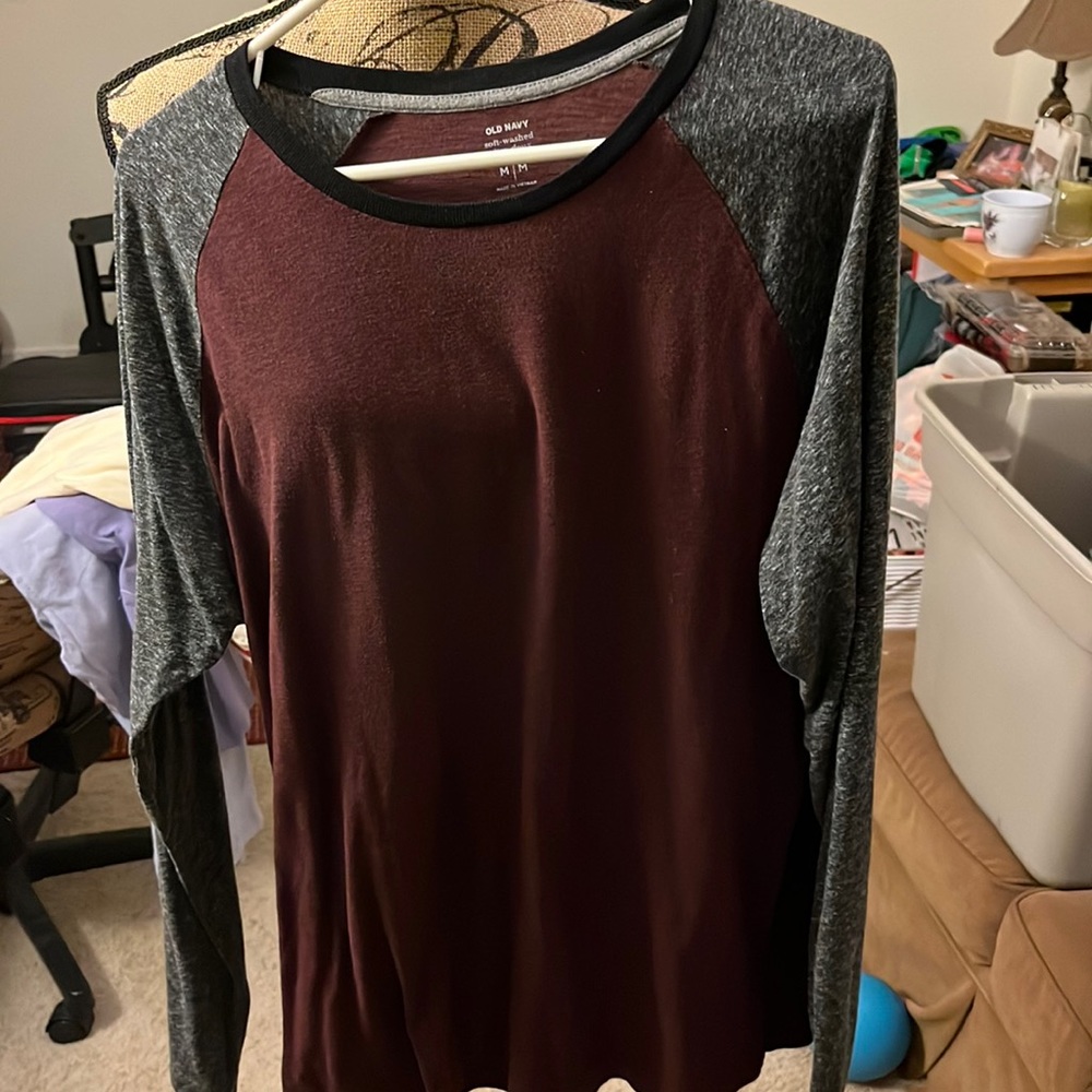 Old Navy Soft-washed Long sleeve- burgundy